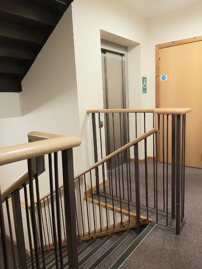 Inverness City Centre Apartment With Elevator And Google Chromecast Kültér fotó
